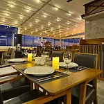 Samir Deluxe מלון 4*