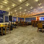 Samir Deluxe 4*