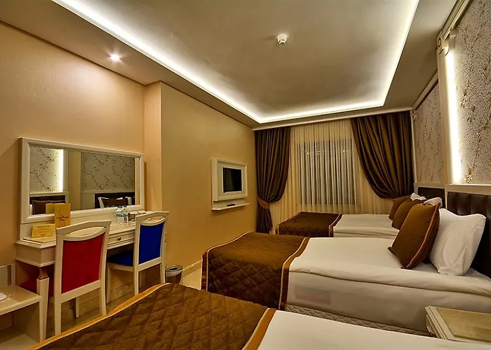 Samir Deluxe Hotel 4*