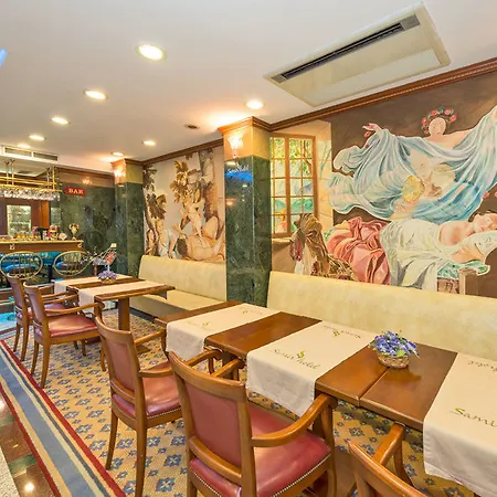 サミル デラックス ホテル