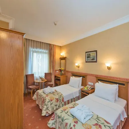 Отель Samir Deluxe 4*