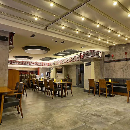 サミル デラックス 4*