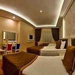 Samir Deluxe Hotell 4*