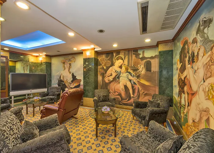 Samir Deluxe Hotel 4*